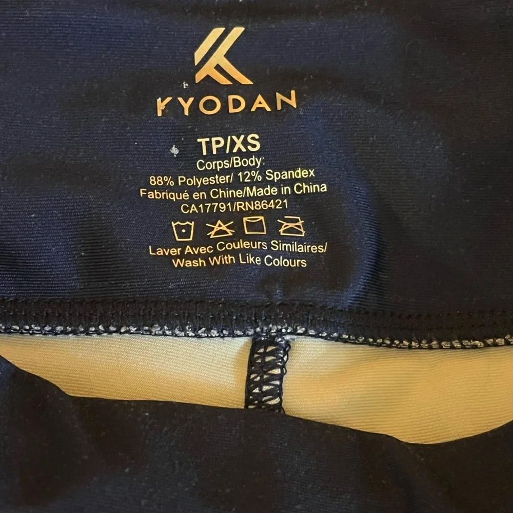 Kyodan Navy and Pink Leggings